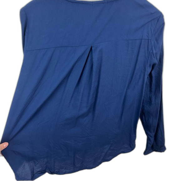 Silver Jeans Co. Navy Boho Twist Front Surplice Blouse NWT Size Small Shayne - Picture 12 of 15